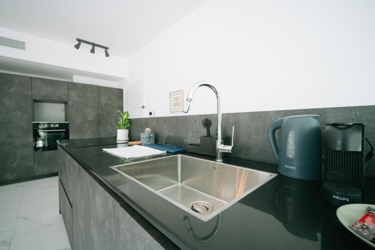Lapin Luxury Apartment By Nimi Group Tel Aviv Exteriör bild
